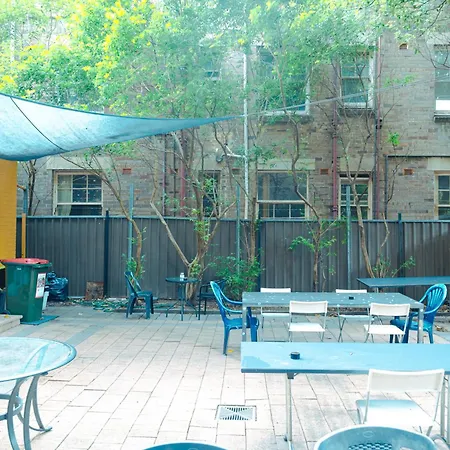 Lil Roo - Podbed Hostel-2